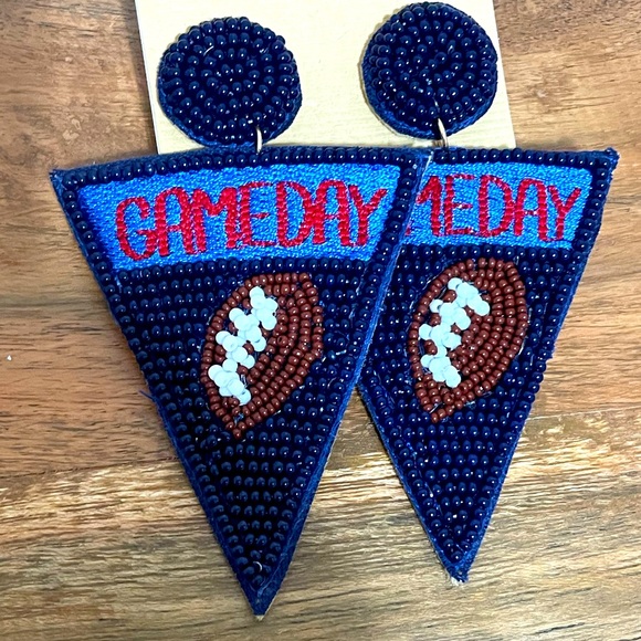 💙❤️LAST ONE! Blue and Red Game Day Earrings - Picture 1 of 1
